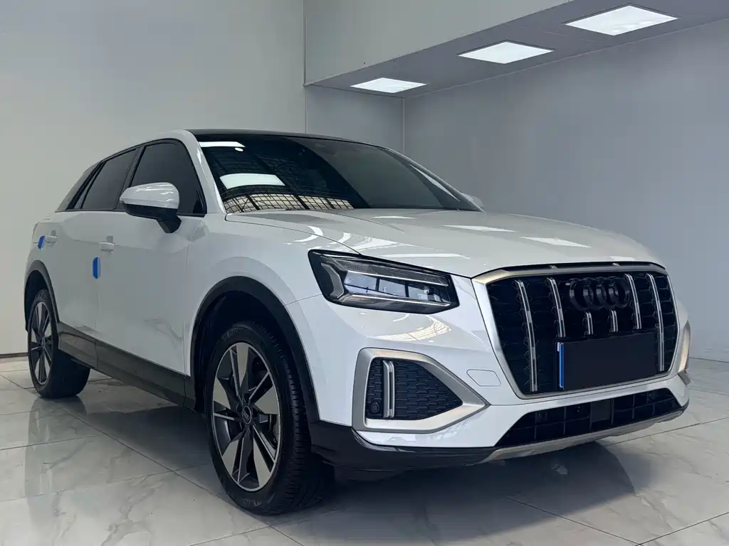 Audi Q2L — миниатюра 3