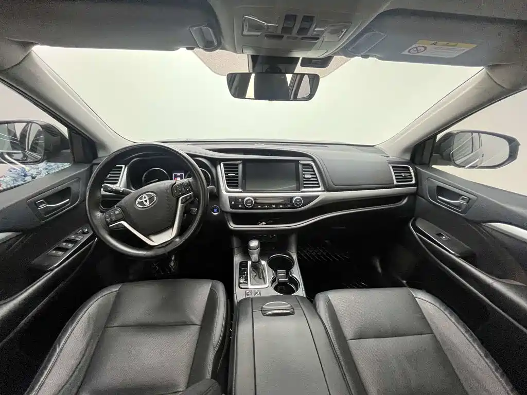 Toyota Highlander — миниатюра 17