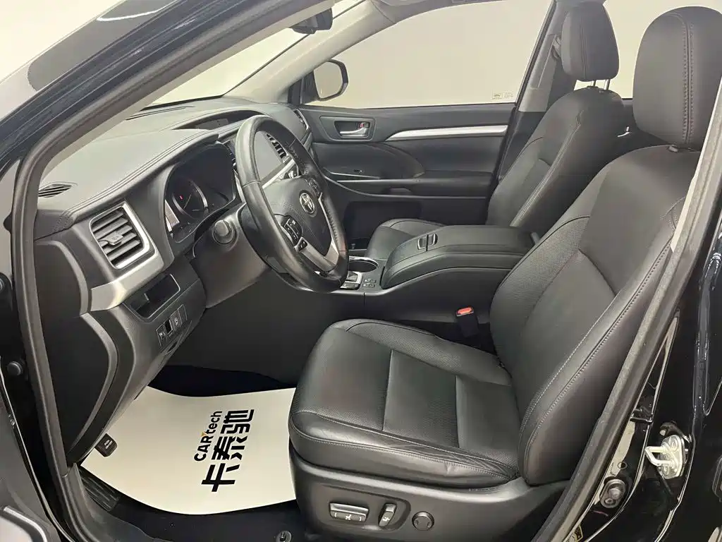 Toyota Highlander — миниатюра 29