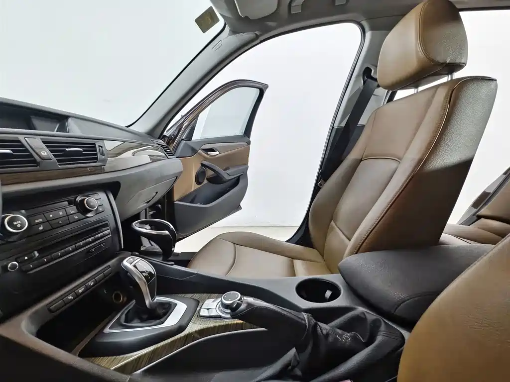 BMW X1 (Import) — миниатюра 11