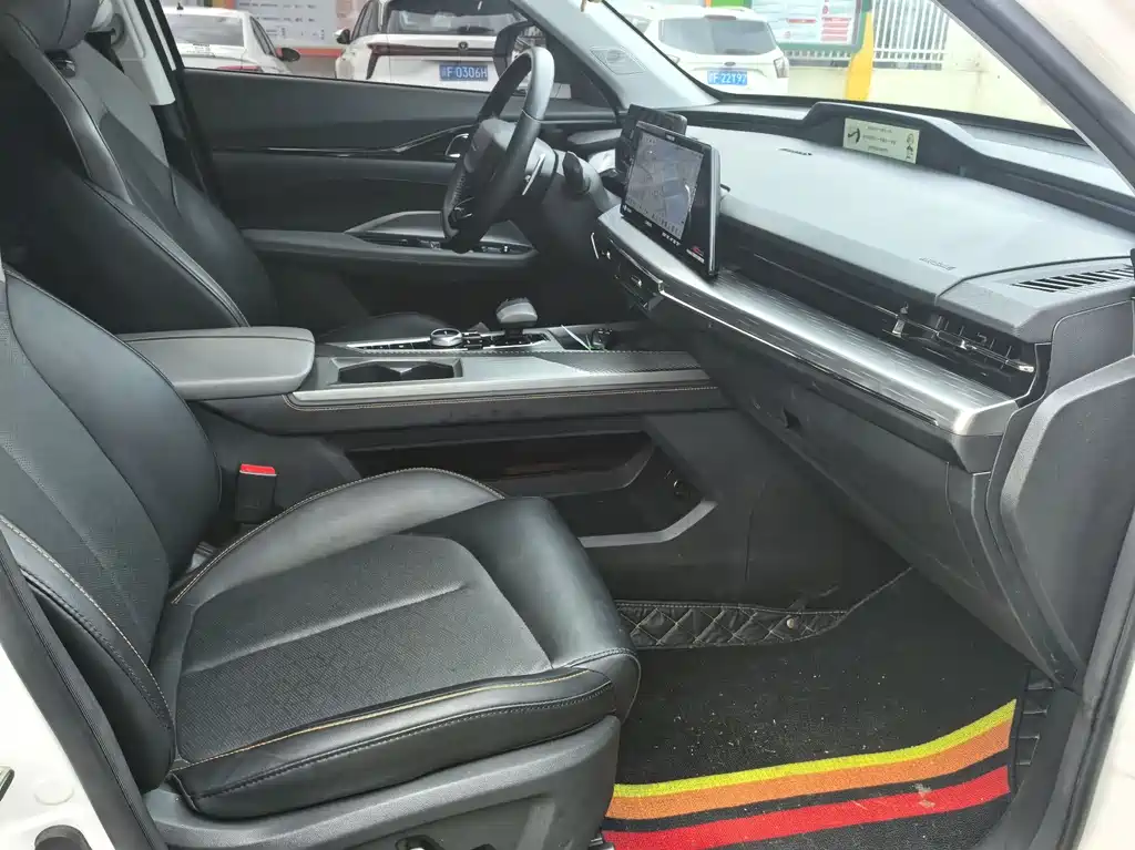 CHANGAN CHANGAN AUCHAN Z6