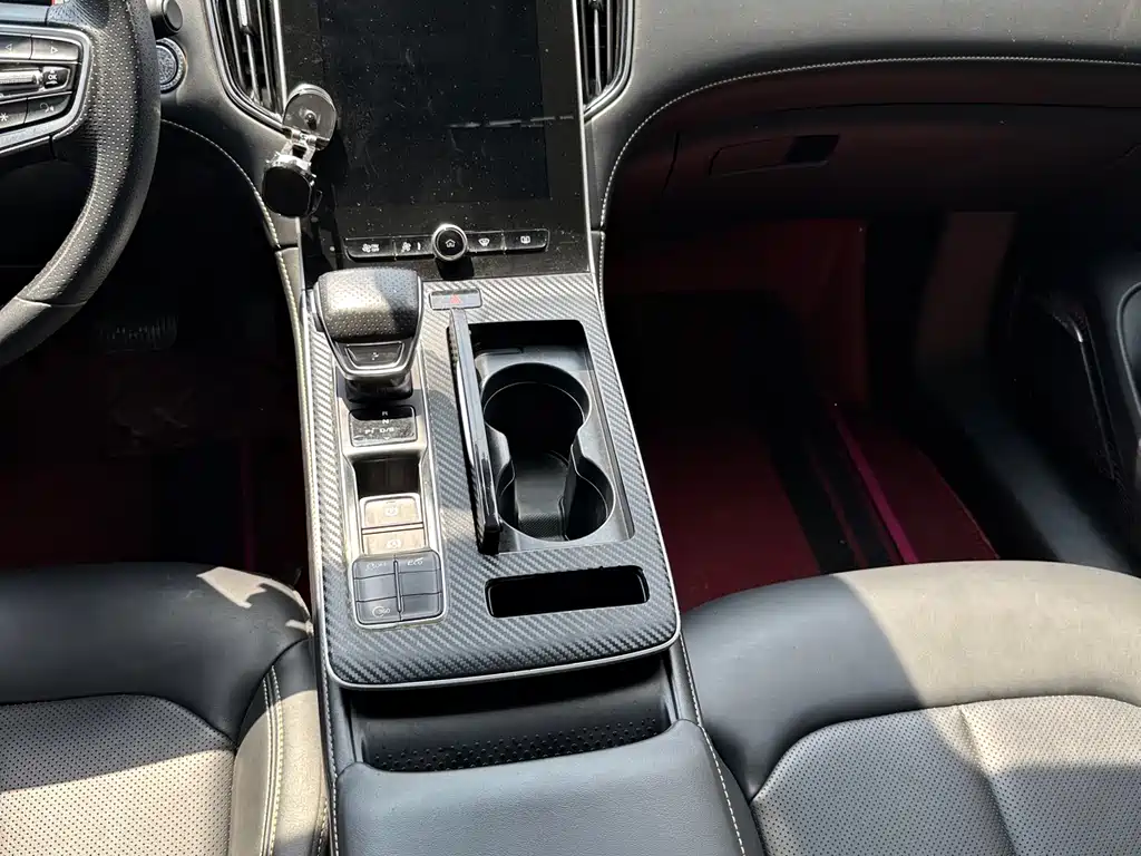 Roewe i6 MAX 2020 300TGI AT Smart Drive