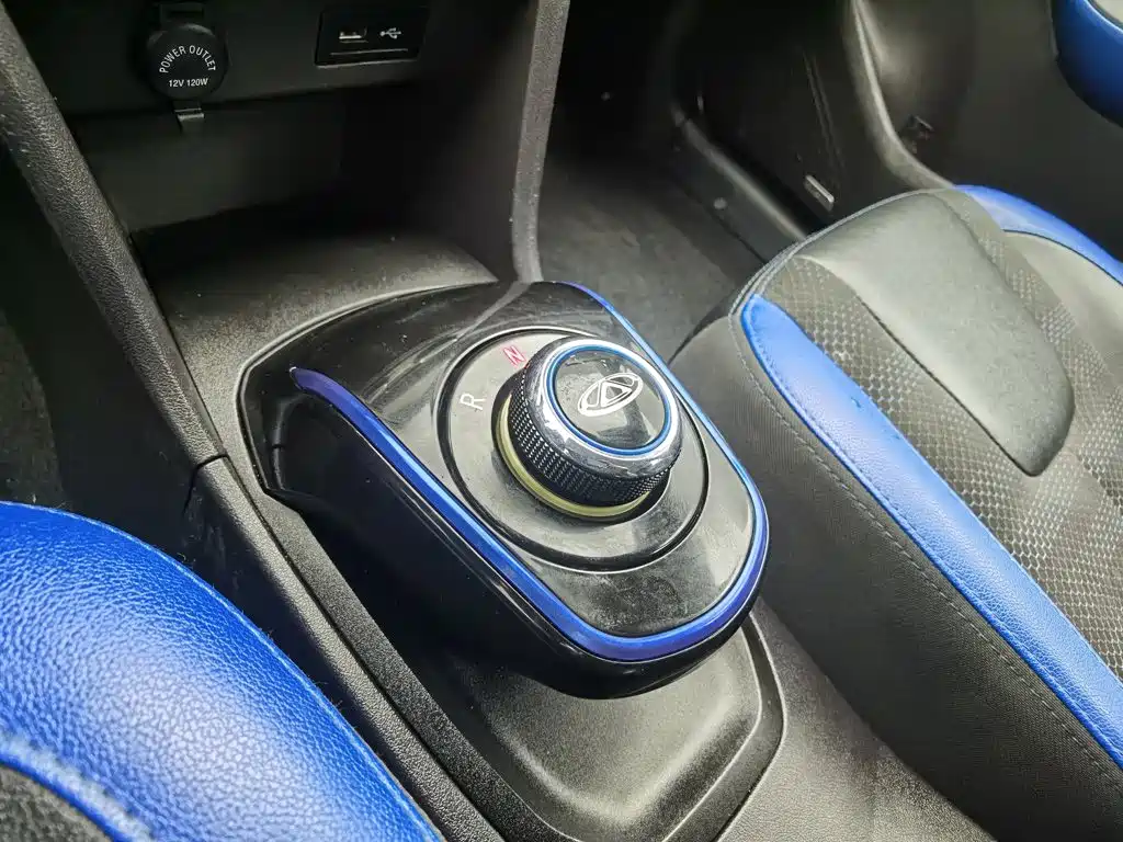 Chery New Energy Tiggo 3xe — миниатюра 13
