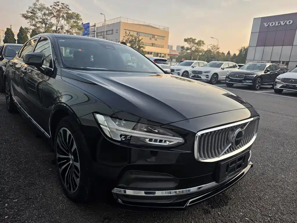 Volvo S90 — миниатюра 14