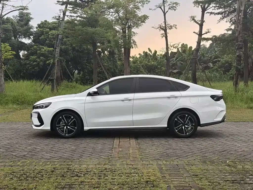 Geely Binrui — миниатюра 5