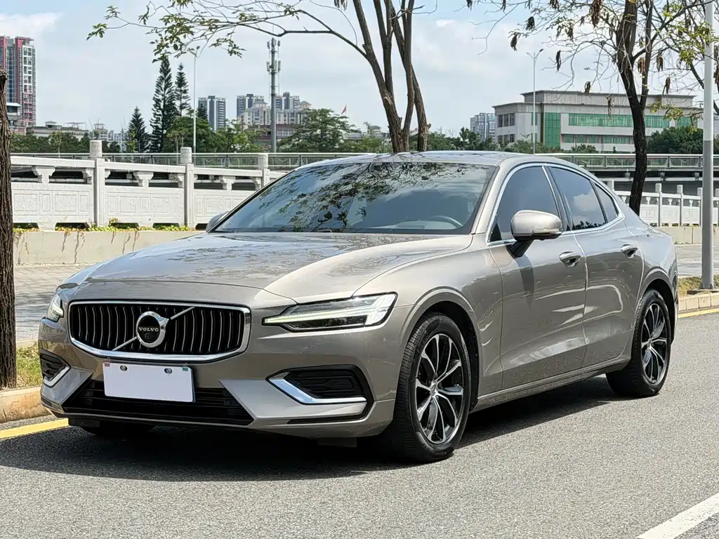 Volvo S60 2021