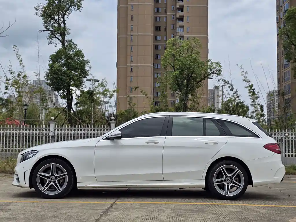 Mercedes-Benz C-Class (Import) — миниатюра 4