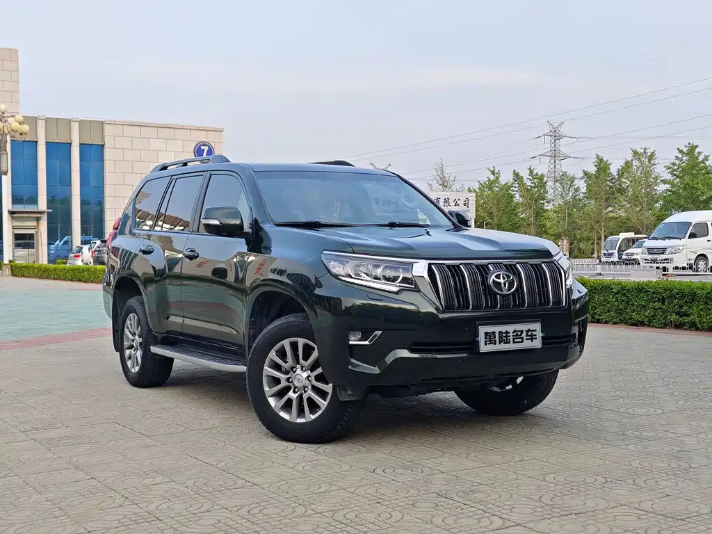 TOYOTA PRADO