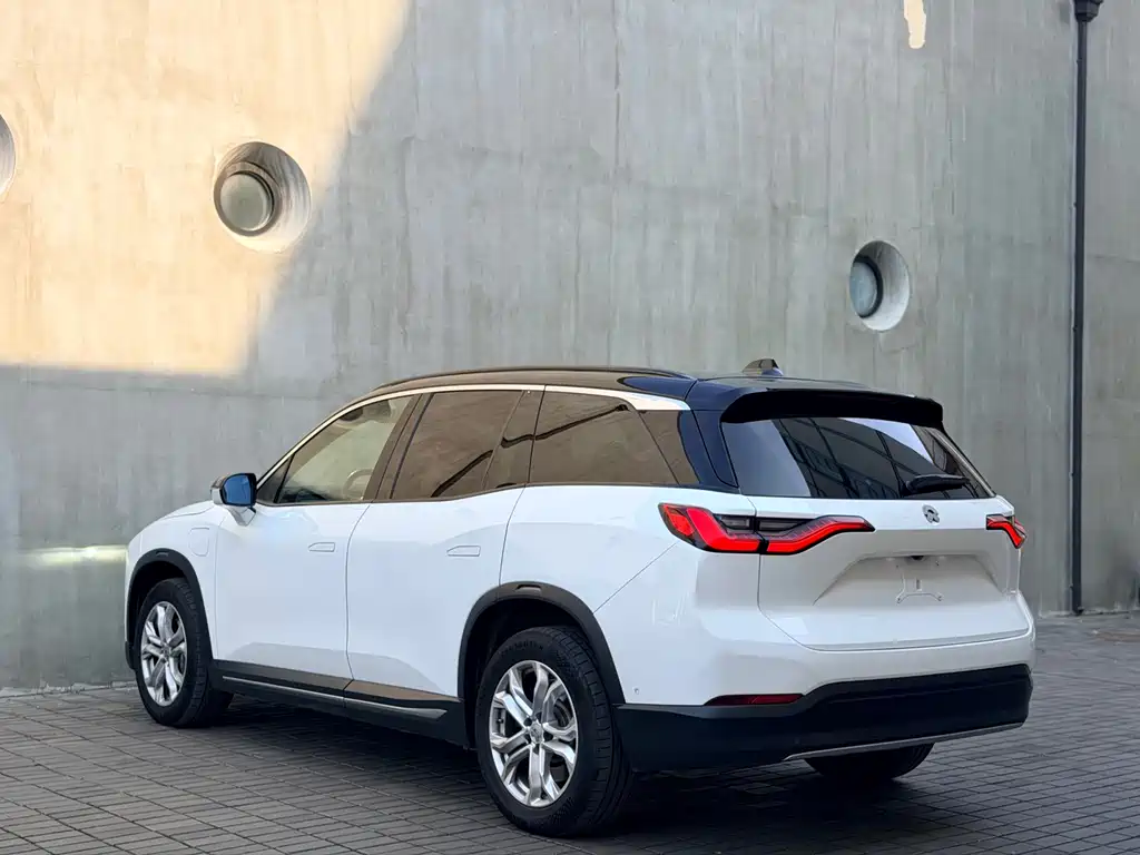 NIO ES8 — миниатюра 7