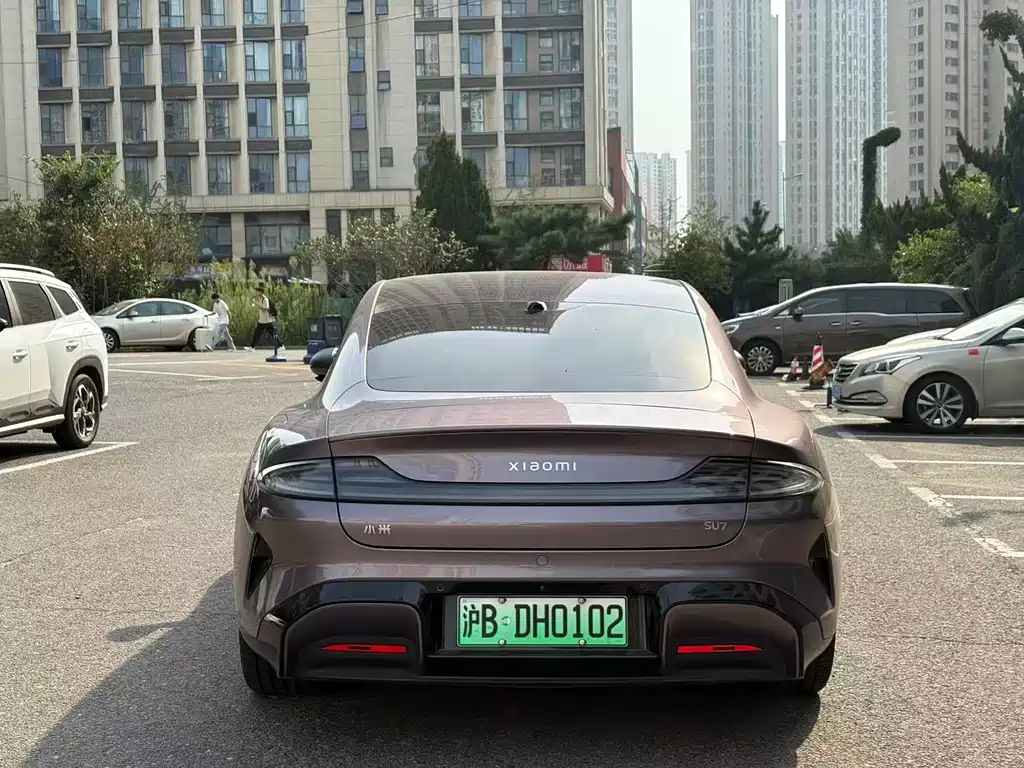 Xiaomi SU7 — миниатюра 4