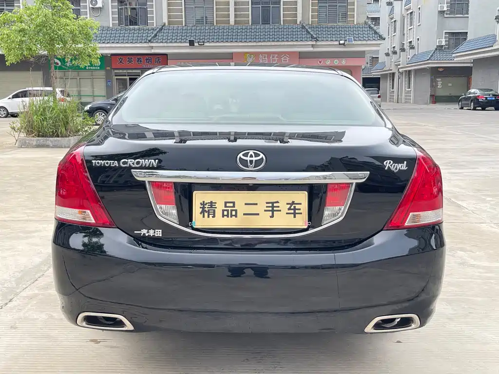 Toyota Crown 2010 2.5L Royal