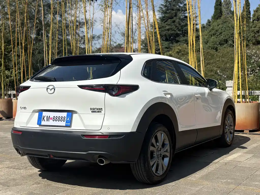 MAZDA CX 30