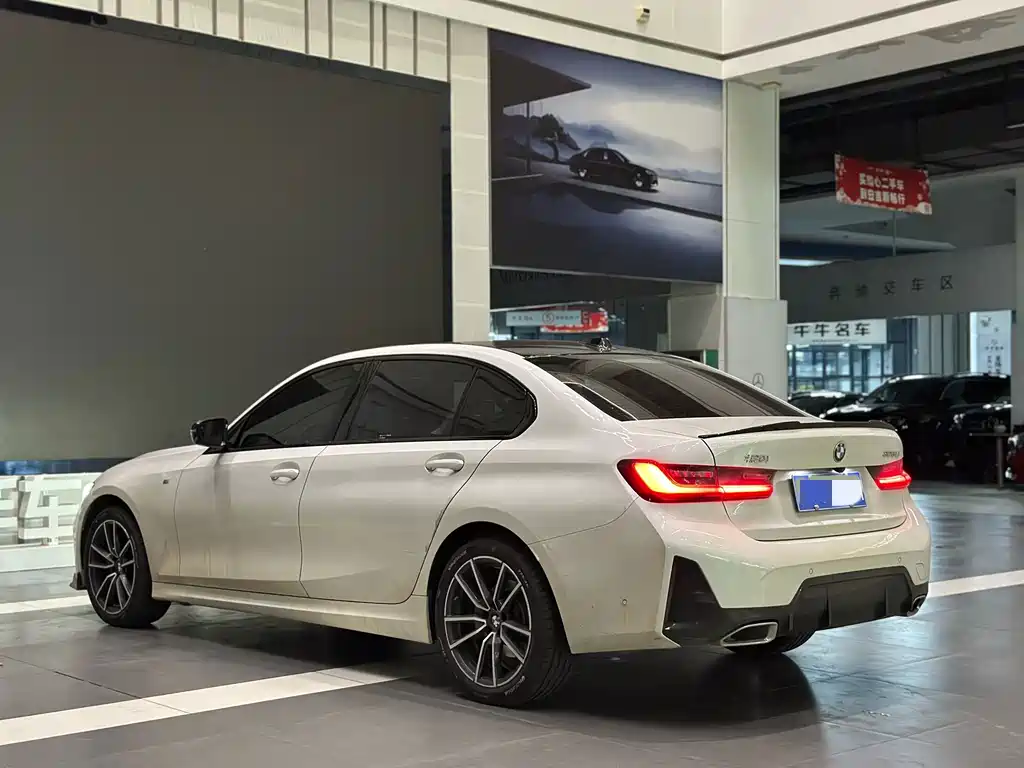 BMW 3 Series — миниатюра 4