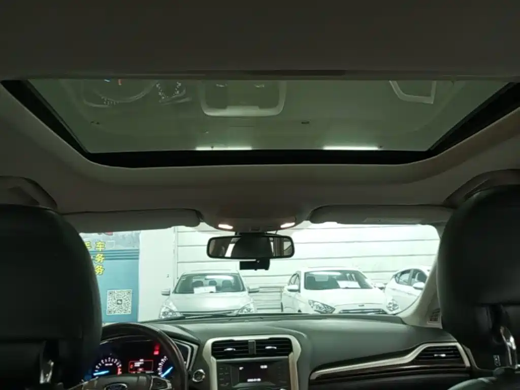 Ford Mondeo — миниатюра 18