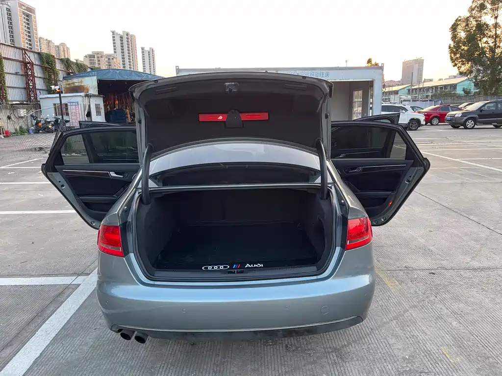 Audi A4L — миниатюра 14