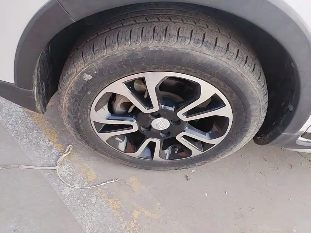 Geely Vision X3 — миниатюра 23