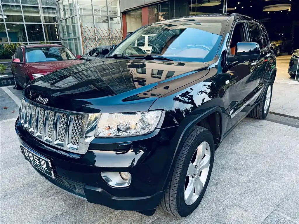 Jeep Grand Cherokee (Import) 2012