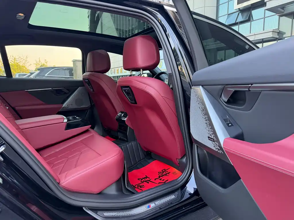 BMW 5 Series — миниатюра 9