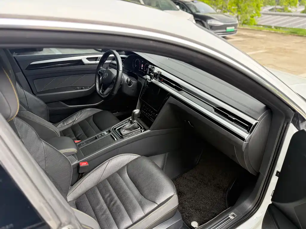 Volkswagen CC — миниатюра 8
