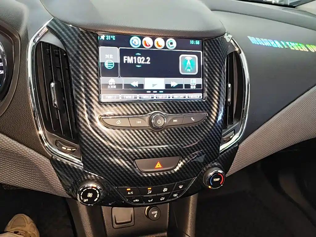 Chevrolet Cruze — миниатюра 13