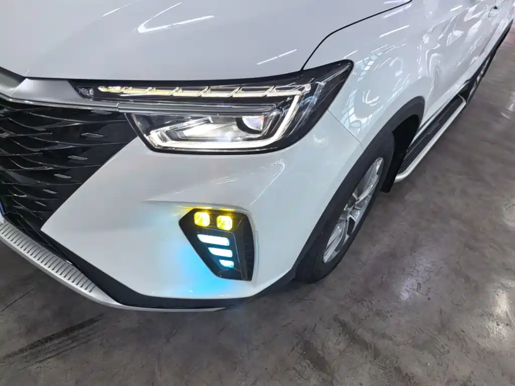 Roewe RX5 — миниатюра 24
