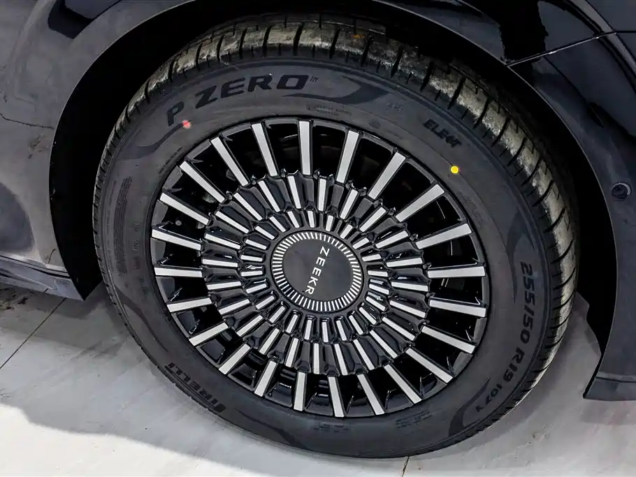 ZEEKR EXTREME KRYPTON 009