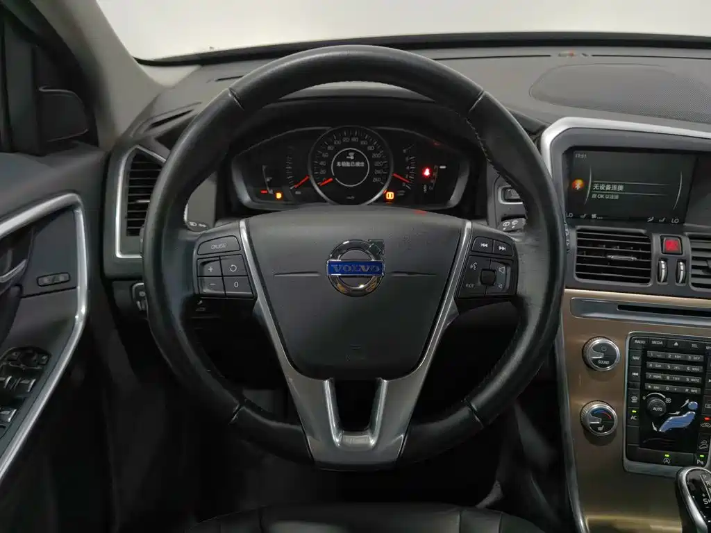 Volvo XC60 — миниатюра 11