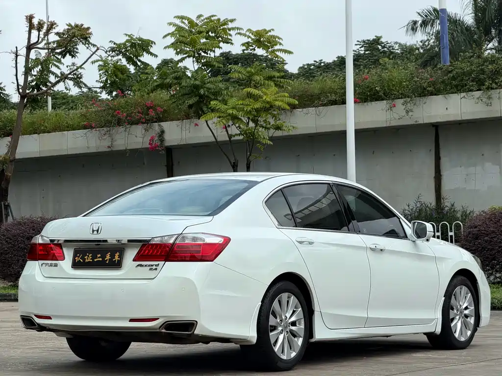 Honda Accord 2014 2.4L EX Luxury