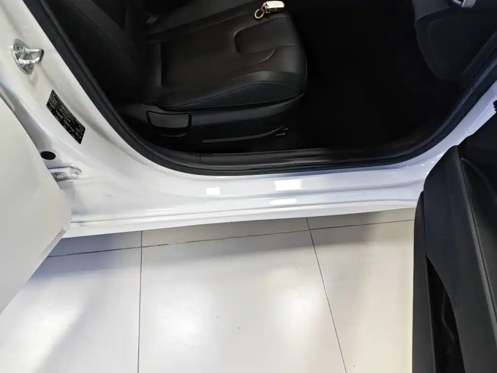 Hyundai Elantra — миниатюра 21