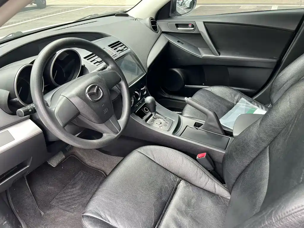 Mazda 3 Xingcheng — миниатюра 6