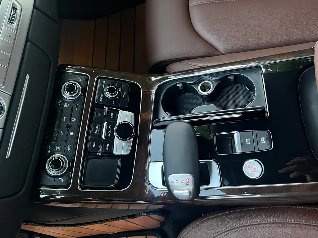 Audi A8 — миниатюра 37