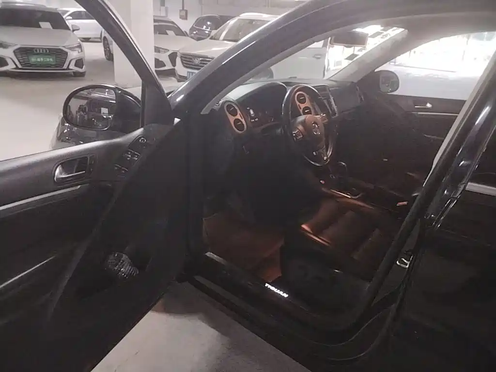 Volkswagen Tiguan — миниатюра 12