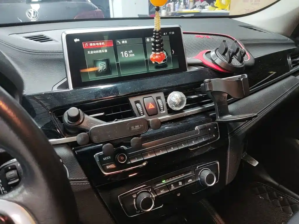 BMW X2 (Import) — миниатюра 13