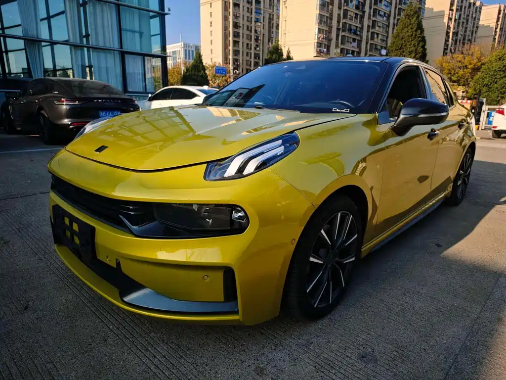 Lynk & Co 03 2022
