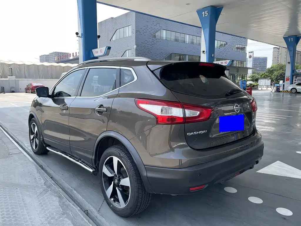 Nissan Qashqai — миниатюра 15