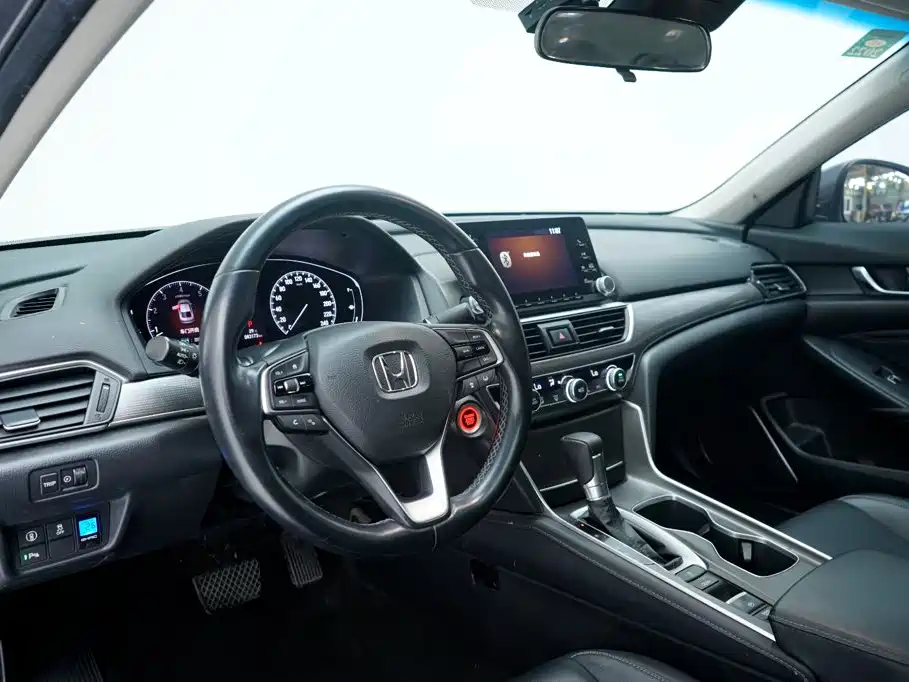 Honda Accord — миниатюра 13