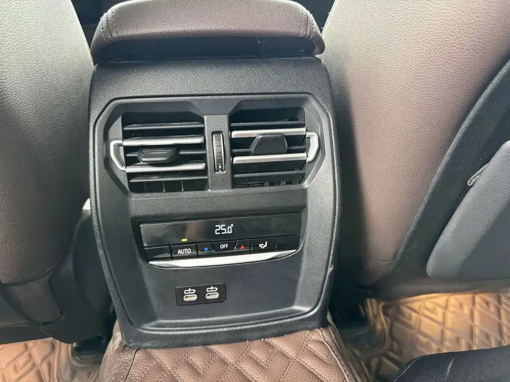 BMW 3 Series — миниатюра 24
