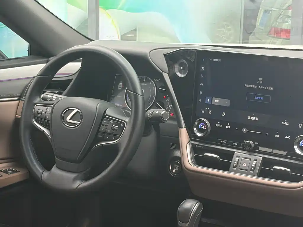 Lexus ES — миниатюра 28