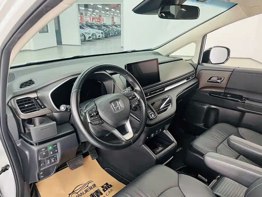 Honda Odyssey 2024 2.0L e:HEV
