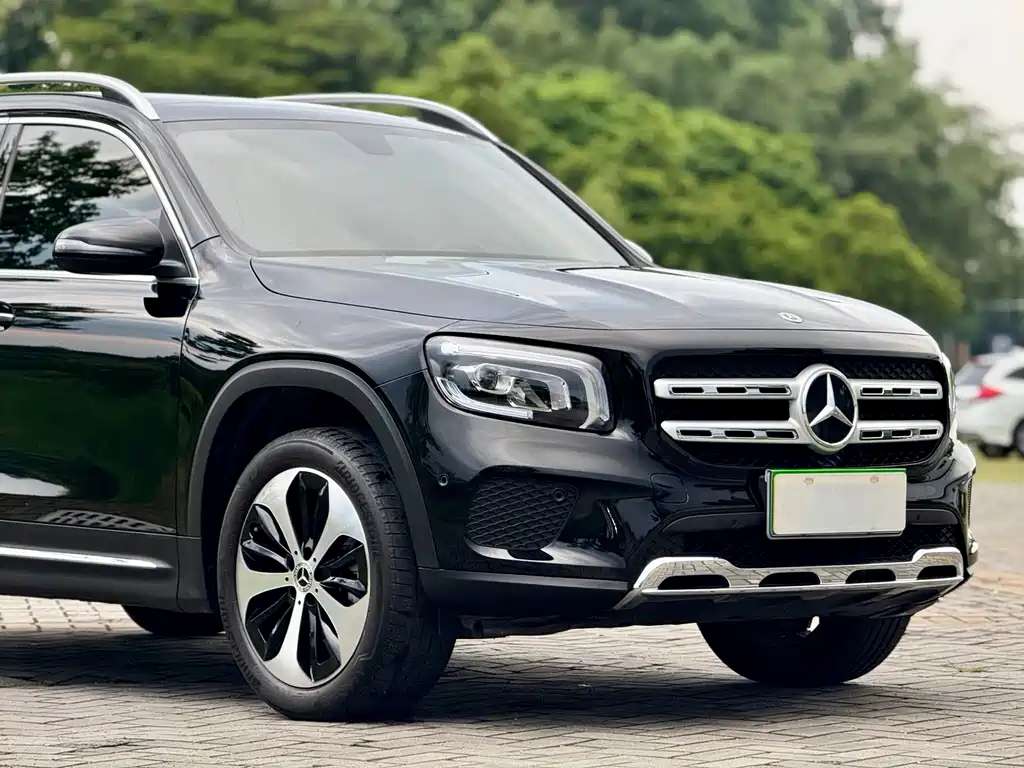 Mercedes-Benz GLB — миниатюра 8