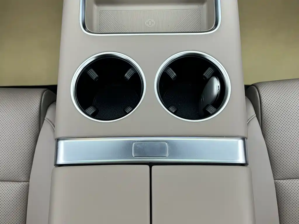 Li Auto Li L9 — миниатюра 10