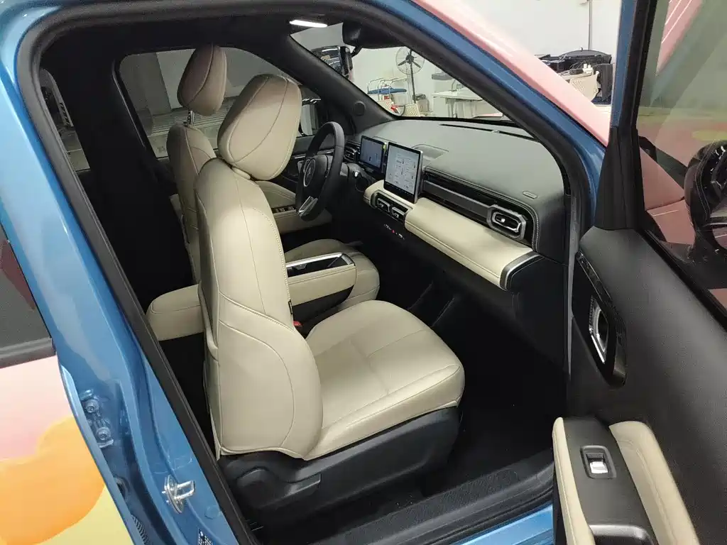 Baojun YepPlus Plus 2024 4 мест