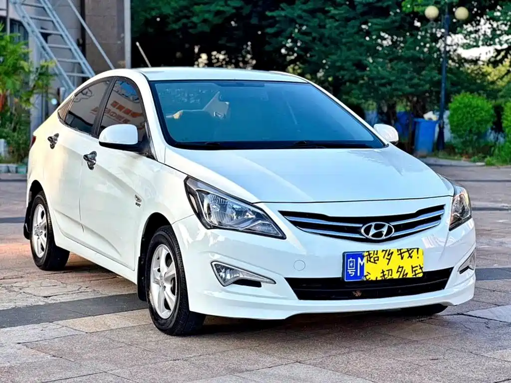 Hyundai Verna — миниатюра 3