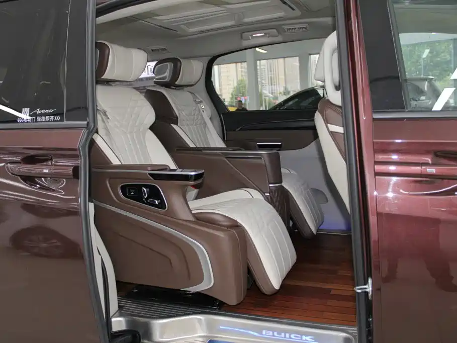 Buick GL8 — миниатюра 9