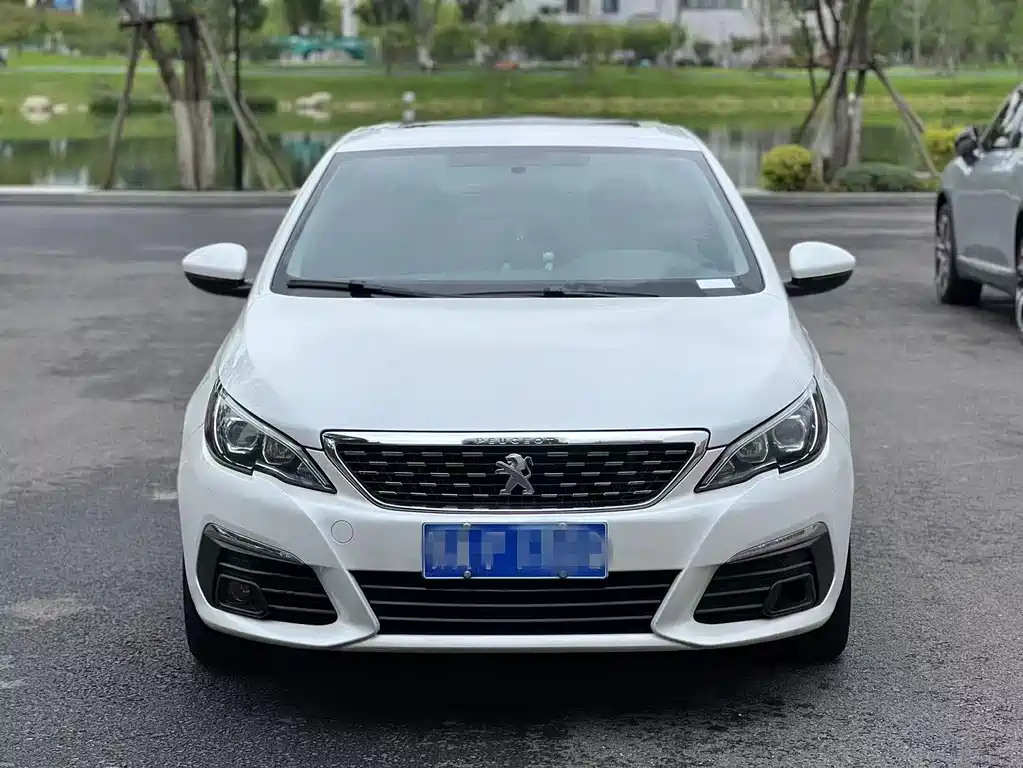 Peugeot 308 2019 1.6L AT Luxury V