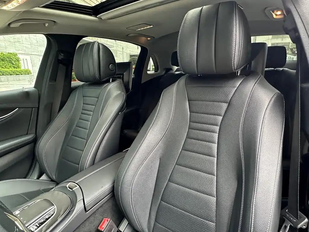 Mercedes-Benz E-Class — миниатюра 6