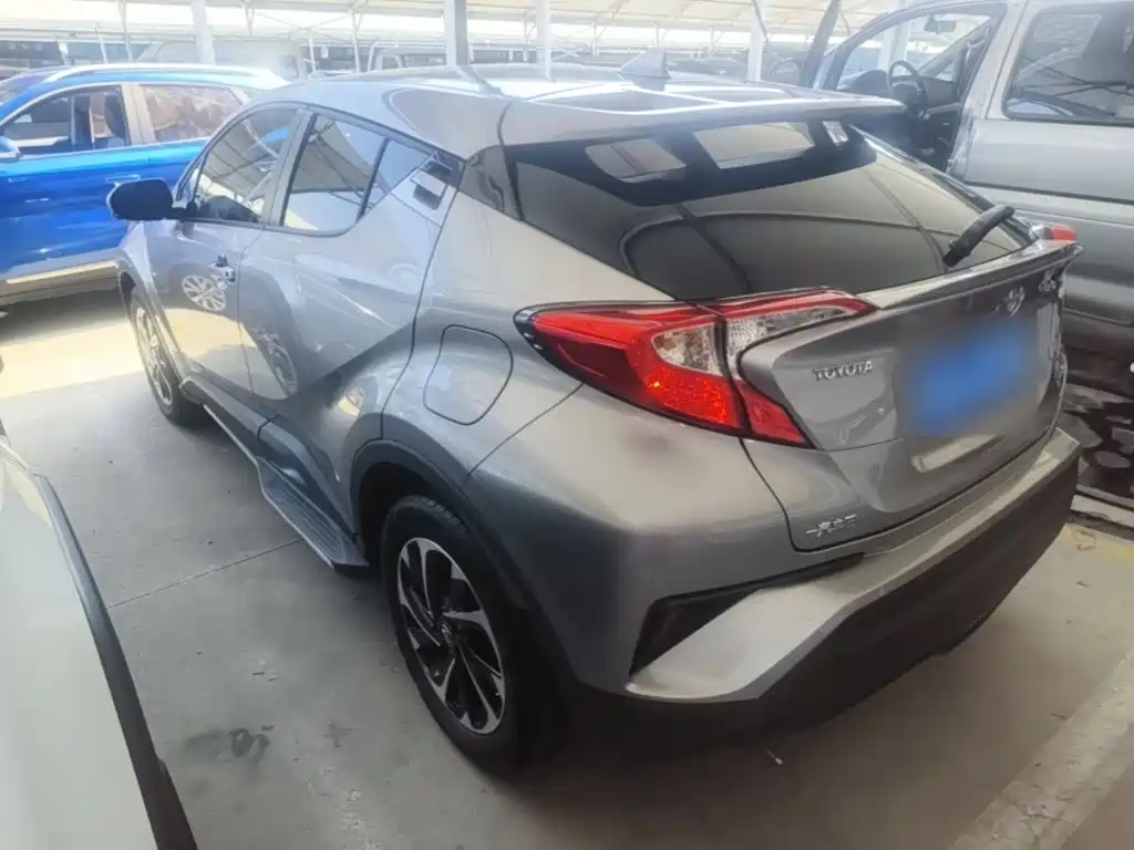 Toyota IZOA — миниатюра 5