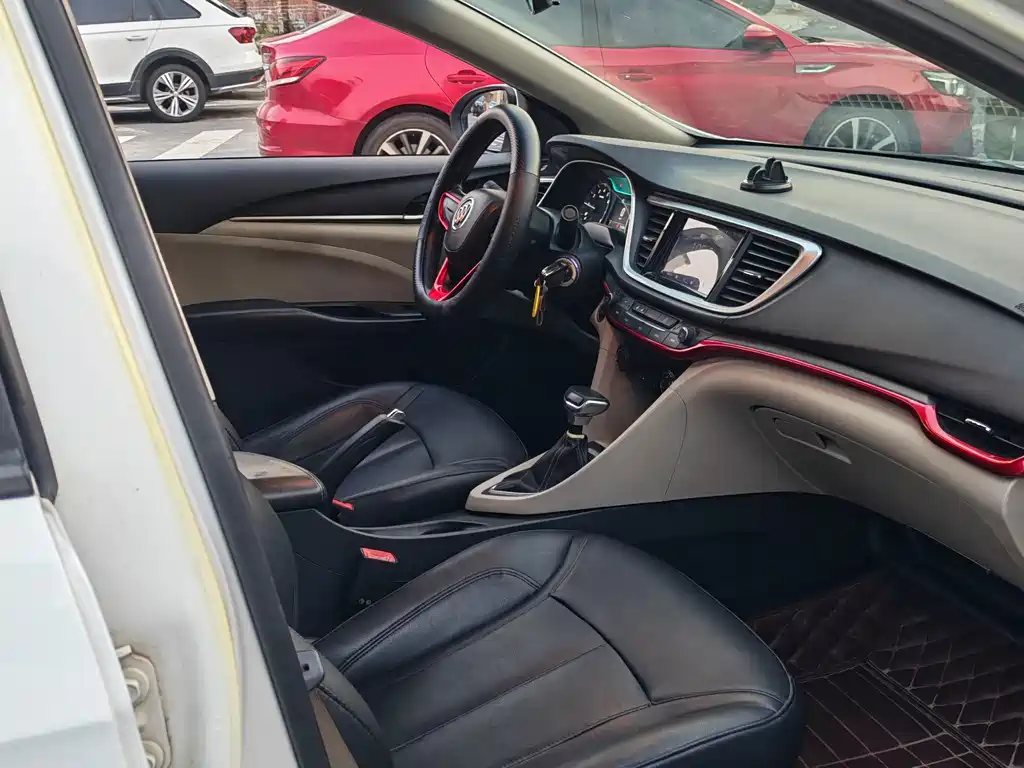 Buick Excelle — миниатюра 9