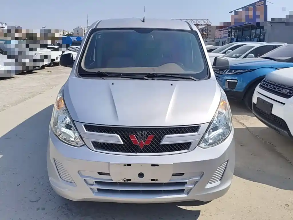 Wuling Rongguang V — миниатюра 3