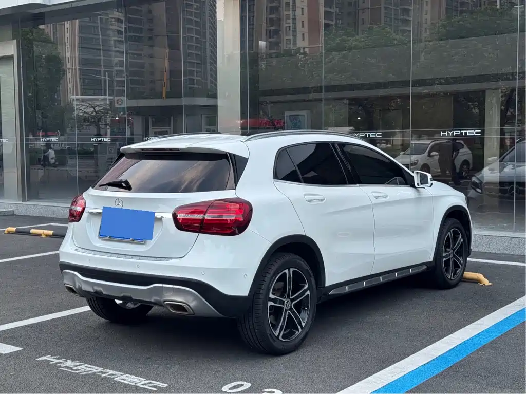 Mercedes-Benz GLA — миниатюра 13